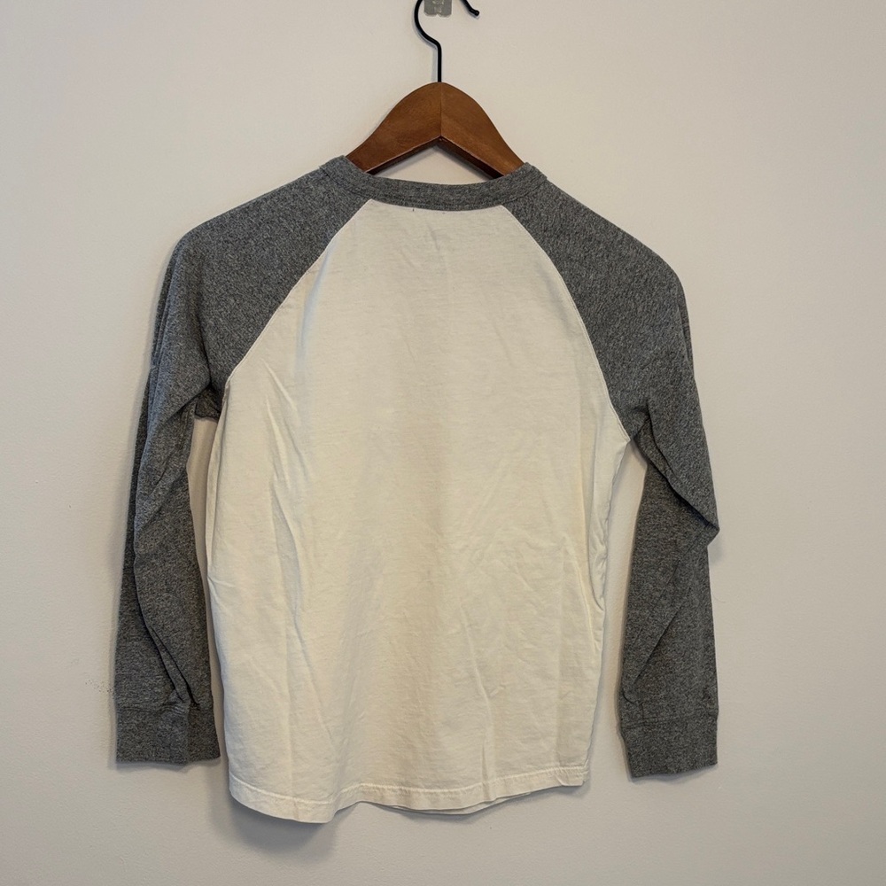 Roots Kids White & Gray Raglan Long-Sleeve Tee with Holiday Graphic - Picture 2 of 2